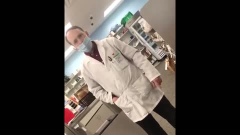 CVS Pharmacist Tells Customer "I Should NOT Be Giving These Vaccines At All!"