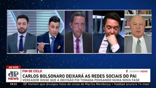 Carlos Bolsonaro (Republicanos) anuncia que deixará redes sociais do pai