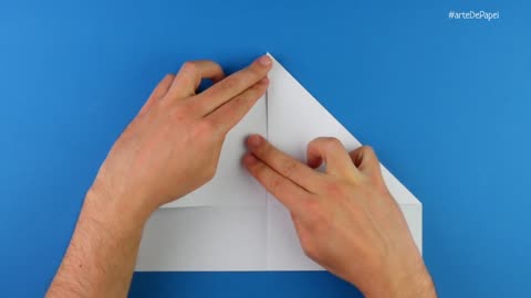 Cómo hacer un avión de papel [Origami]