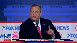 CHRISTIE COMES OUT SWINGING! Frmr. Gov Calls Vivek 'ChatGPT,' Compares Him to Obama [WATCH]