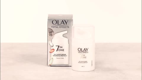 Olay Face Moisturizer Total Effects 7inOne Anti-Ageing Day Cream SPF15 with Vitamin B3 50g