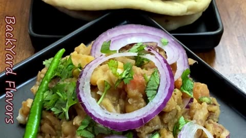 Street-Style Chole Chulche: A Spicy Delight On-The-Go!