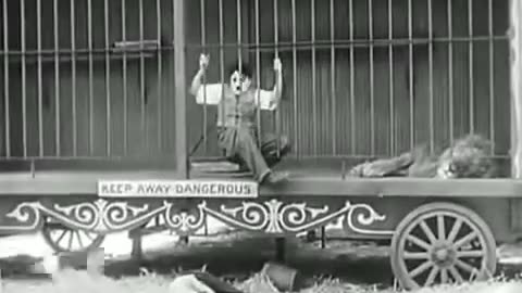 Charlie Chaplin - The Lion Cage - full scene