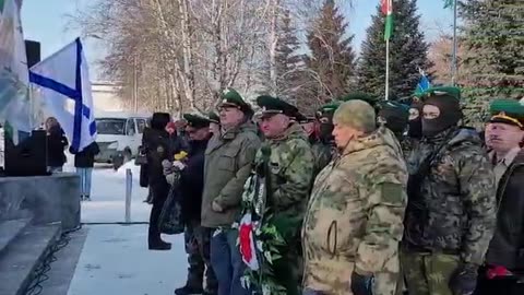 Památník padých ruských hrdnů při SVO na Ukrajině a nekonečné fronty vděčných občanů