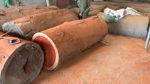 Woodworking Giant Extremely Dangerous!!! Red Wood Turning Skills - Working Giant Wood Lathe!