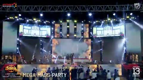 Mega Star Chiranjeevi & Ravi Teja Mass Entry | Waltair Veerayya Mega Mass Party Live | Bobby | DSP