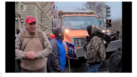 Ray Epps tries to ensites protestors to enter the capital