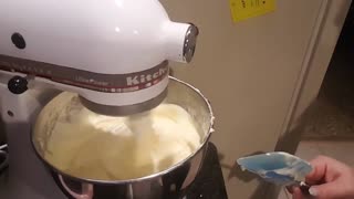 Vlogmas Day 10 Baking English Muffins
