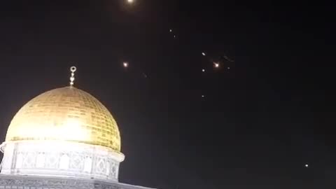 Iranian ballistic missiles over the Israeli Knesset building