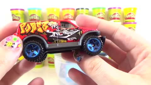 HOT WHEELS Play-Doh Surprise Toy Egg with Monster Trucks