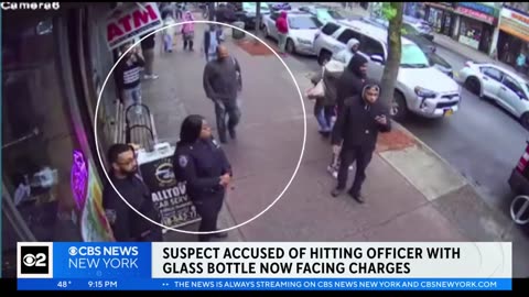 Suspect accused of hitting NYPD officer with glass bottle charged_HD