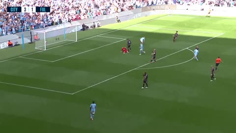 HIGHLIGHTS! HAALAND HAT-TRICK HELPS CITY BACK TO PREMIER LEAGUE SUMMIT | Man City 5 1 Fulham