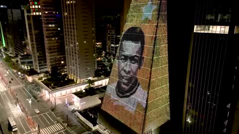 Iconic Brazilian building lights up in honor of Pele