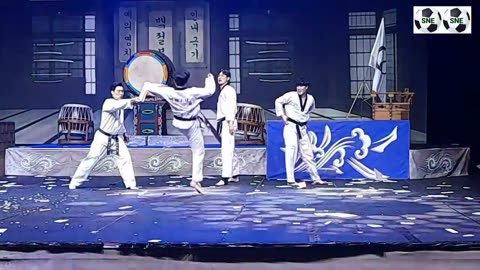 TAEKWONDO Amazing Live Demonstration at TAEKWONDOWON in Muju city (South Korea)