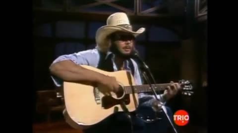 Hank Williams Jr - A country boy can survive live 1982