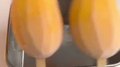 HOW TO EAT MANGO LIKE A PRO?