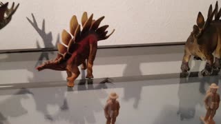 dinosaur models show 10