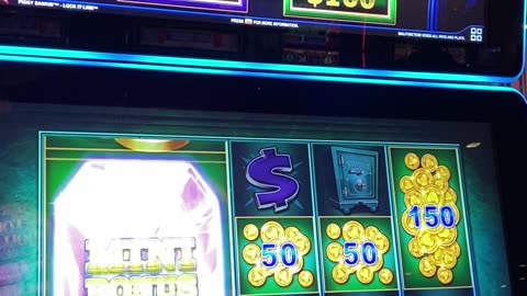 CHONKER HOGS!!! #slots #casino #slotmachine #slotwin #jackpot #bonusfeature #casinogame #gambling