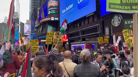 Times Square, NYC, USA is harboring terorists that chant for Palestine