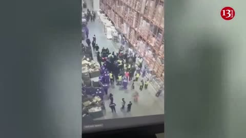 Massive fight happened in warehouse of Russia's largest online sales company