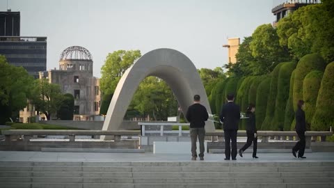 Zelenskiy visited Hiroshima Peace Memorial Museum