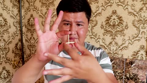 4 EASY MAGIC TRICKS REVEALED !