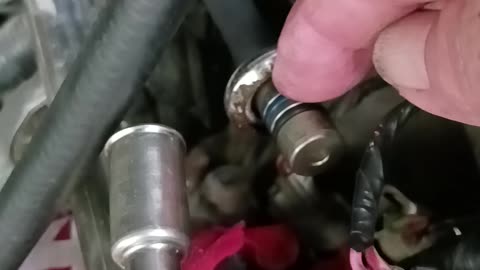 2005 Ford F150 Fuel Rail Disconnect p2