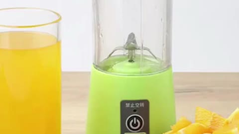 Mini Liquidificador Portátil