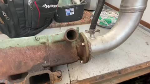 Detroit Diesel 853 exhaust manifold test, installed and repaired a leak with JB weld.