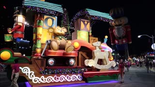 Universal Studios Orlando 2022 - Meeting The GRINCH And He Was So MEAN - Grinchmas & Holiday Parade