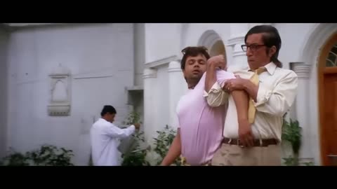 "Laundry Woes: Rajpal Yadav's Hilarious Laundry Mishap"