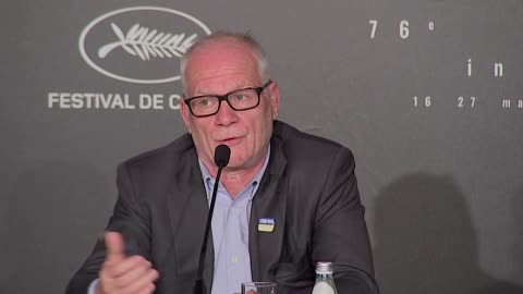 Cannes director open to letting activists in