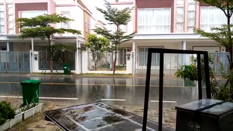 My Southeast Asia Life - Look at the Summer Rainstorm!