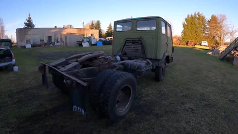 Old Soviet Union Truck KOLHIDA KAZ 608V (1987) Start & Drive