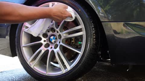 Adams Wheel Cleaner Review and Test.. 16oz - Tough Wheel Cleaning Spray for Car Wash Detailing