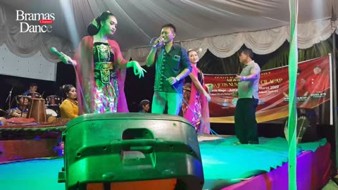 Live Perform Rofi & Kris Lenggeran Campursari