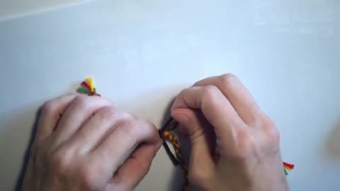 Learn How to Close the Friendship Bracelets, Bracelet Ties and Knot