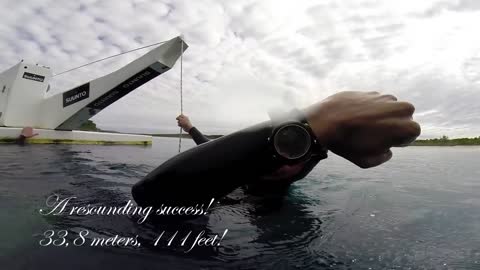 Freediving record_ World's deepest tutu