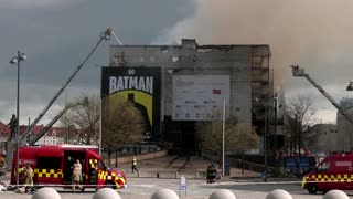Copenhagen man removes art from burning building