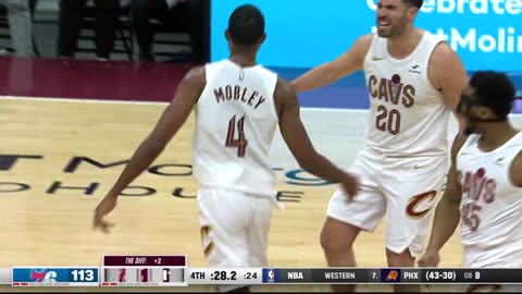Mobley Drills Clutch Three! Cavs Lead Sixers by 2 with Seconds Left