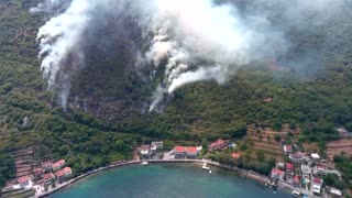 Drone captures forest fire on Montenegro coast