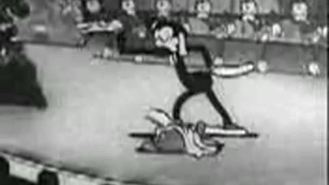 Betty Boop: Dizzy Dishes (1930)