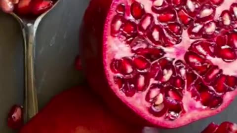 Many benefits of Pomegranate