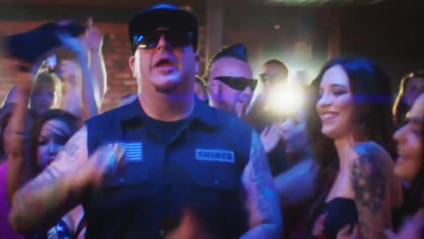 Moonshine Bandits - "Do It Again" (Official Music Video)