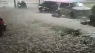 Brazil: A strong storm with HAIL causes havoc today in Bagé-RS. Highly unusual in BraZil.