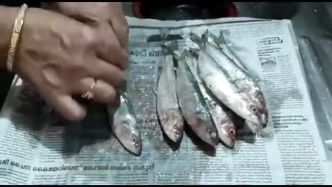 How to clean sardine Clean Sardines Messfree!