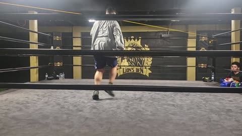 Legendary fighter comes in your gym. Hector Comacho jr. Doing footwork