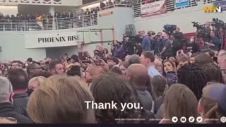 Obama heckled in Michigan "no more nuclear war"