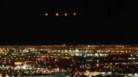 UFO’s CHARIOTS OF GOD ANGELS IN THE LAS VEGAS SKIES.🕎Isaiah 66;15-18 “YAHAWASHI WILL RETURN”