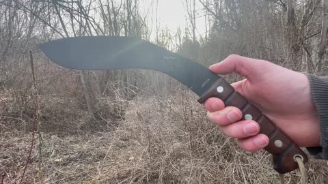 ESEE Expat Kukri Quick look by WWW.BUSHCRAFTCANADA.COM